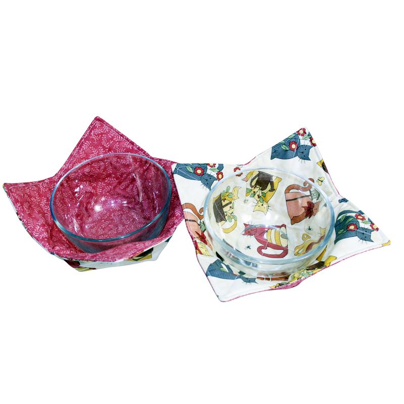 KL855W Burgundy Cats Bowl Cozy