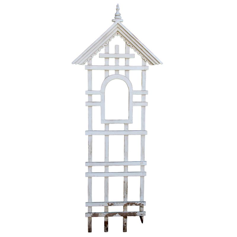 DO386 White Arch Trellis
