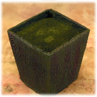 G2179 Woodland Garden Pot