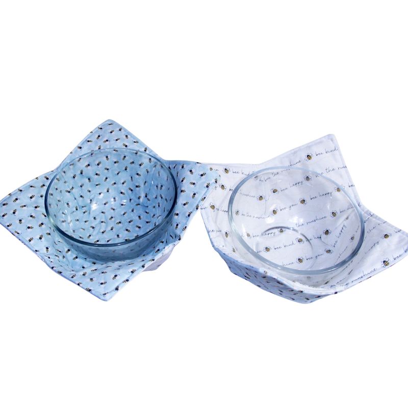 KL880W Bee Check Bowl Cozy