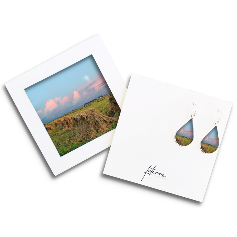 QFOE T HS Hay Shock Earrings