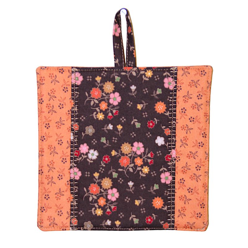 KL895H Raisin Flower Hot Pad