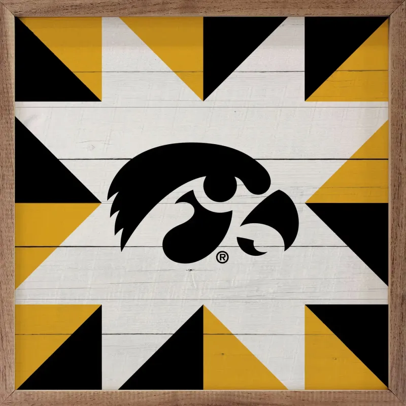 WAHwk Quilt Mascot Iowa