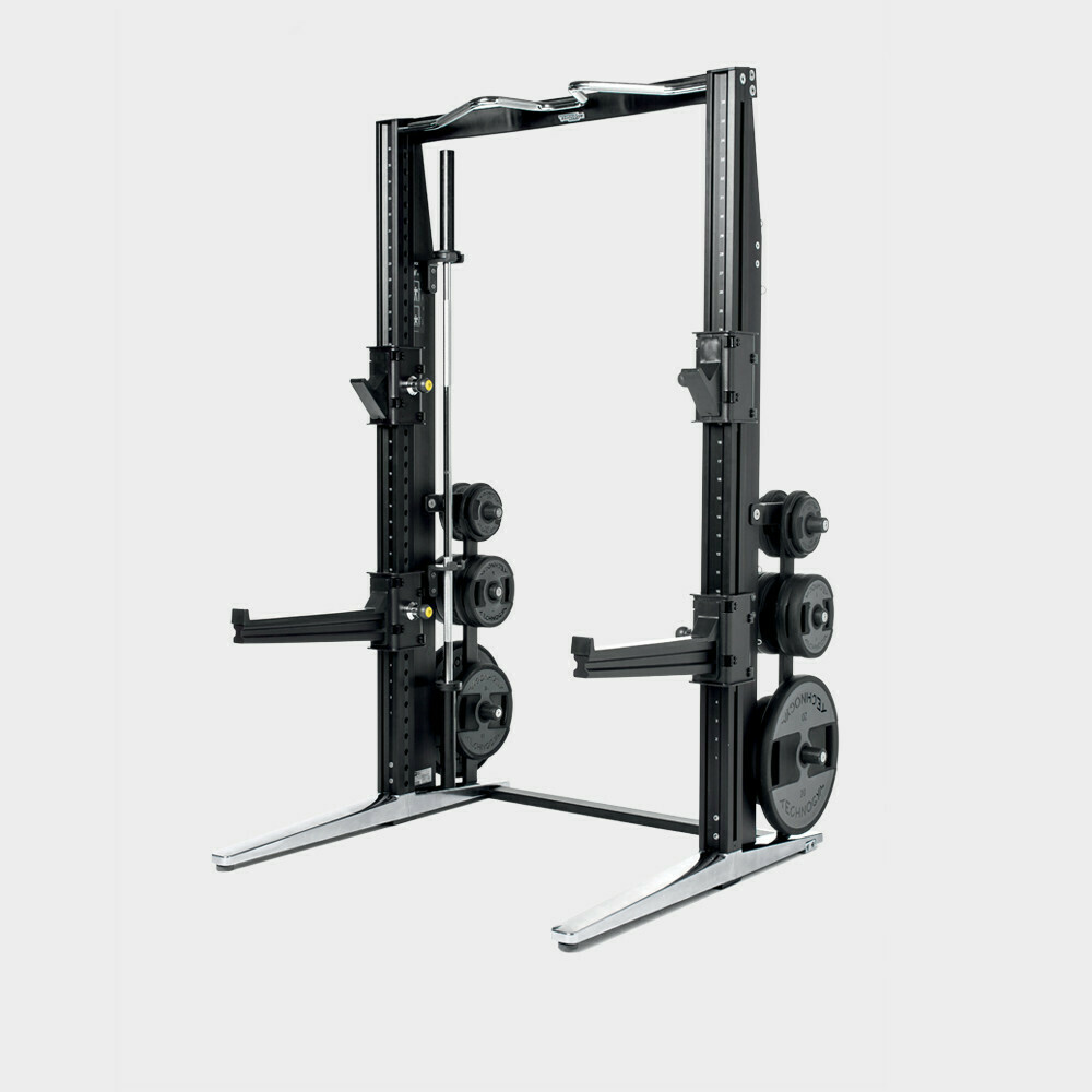 Rack Personal Chrom  Technogym
inkl. Scheiben-Set sowie Lang-+Kurzhantelstangen
