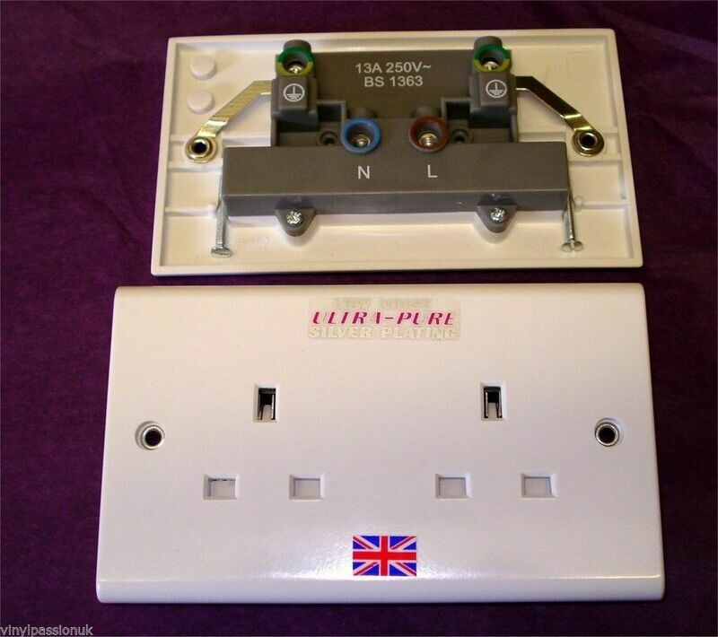 Missing Link EPS-100 Silver Plated double wall socket