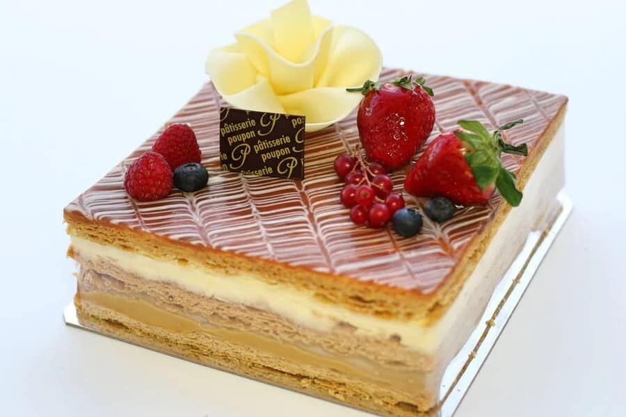 French Napoleon (Millefeuille au Caramel) Cake (8-10 people)