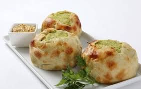 Traditional Deli-Size Mixed Vegetable Knish 8 oz (227g)