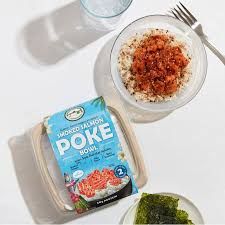 Smoked Salmon Poke Bowl 8.8 oz (250g)