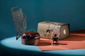 Fiasconaro  Panettone Nero Sublime (Sicilian Chocolate and Strawberry Jam) 35 oz (1 kg)