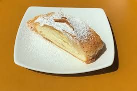 Polish Cheese Roll (Strudel) 16 oz (454g)