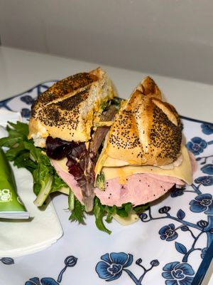 Holy Bologna Sandwich (Meat from our German Butcher) Holy Bologna Sandwich (Meat from our German Butcher)