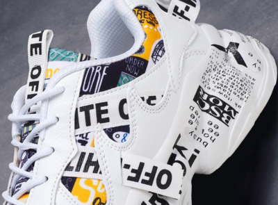 White Sneaks
