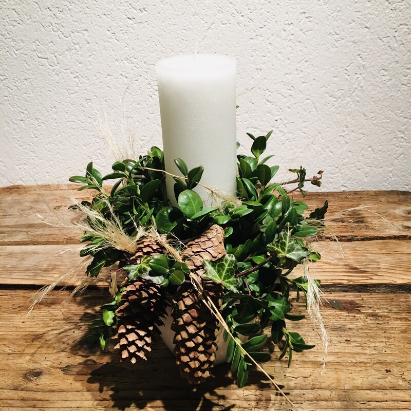 natürliches Kerzengesteck natürliches Kerzengesteck