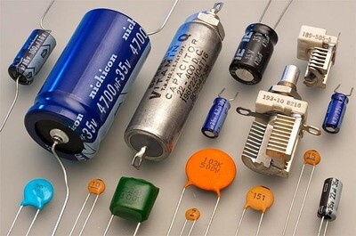 Capacitor