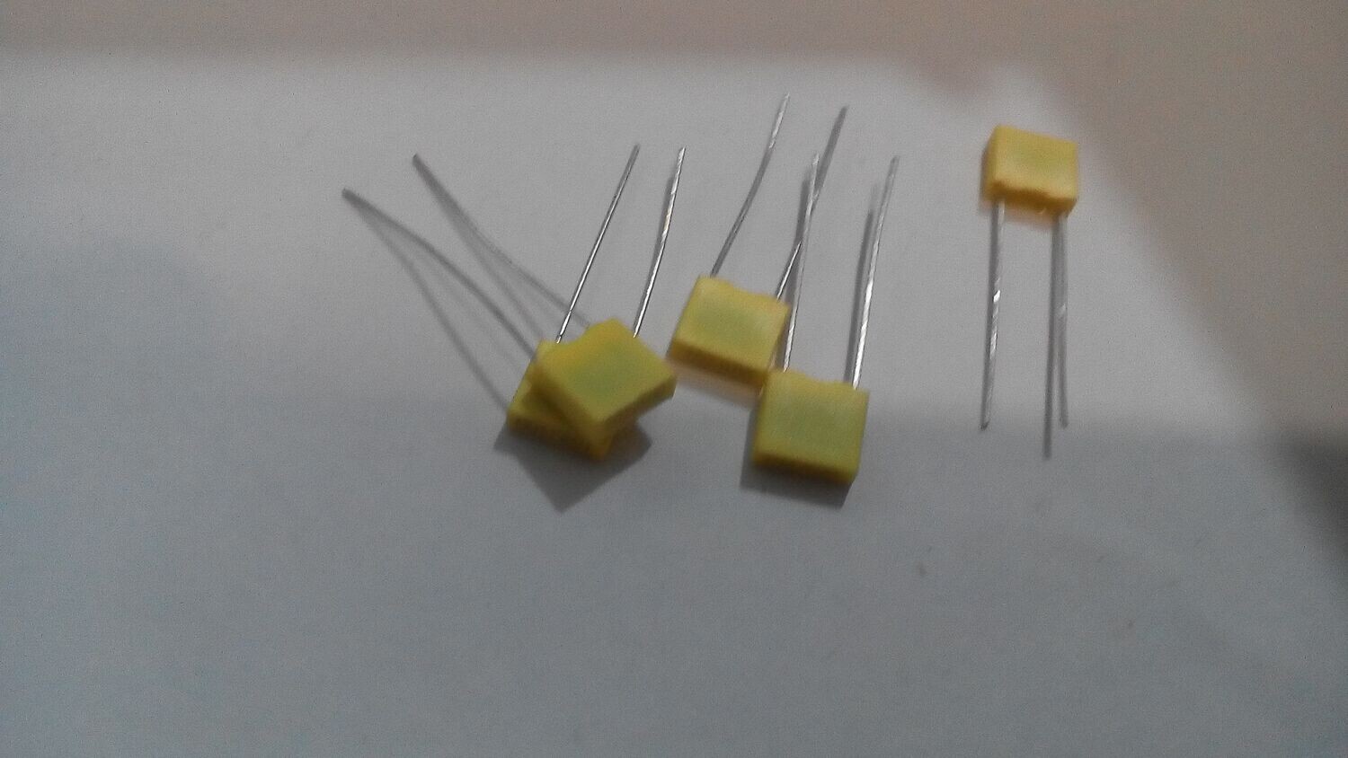 Safety-Correction Capacitor Yellow 1 nF 5Pcs