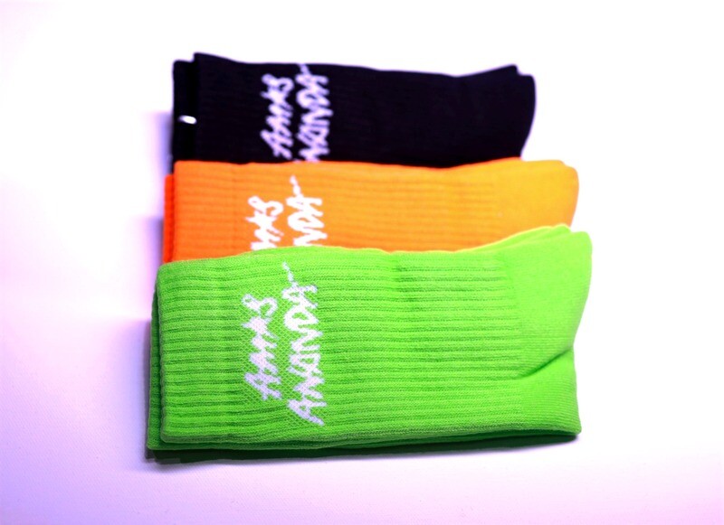 ESSENTIAL LOGO SOCKS