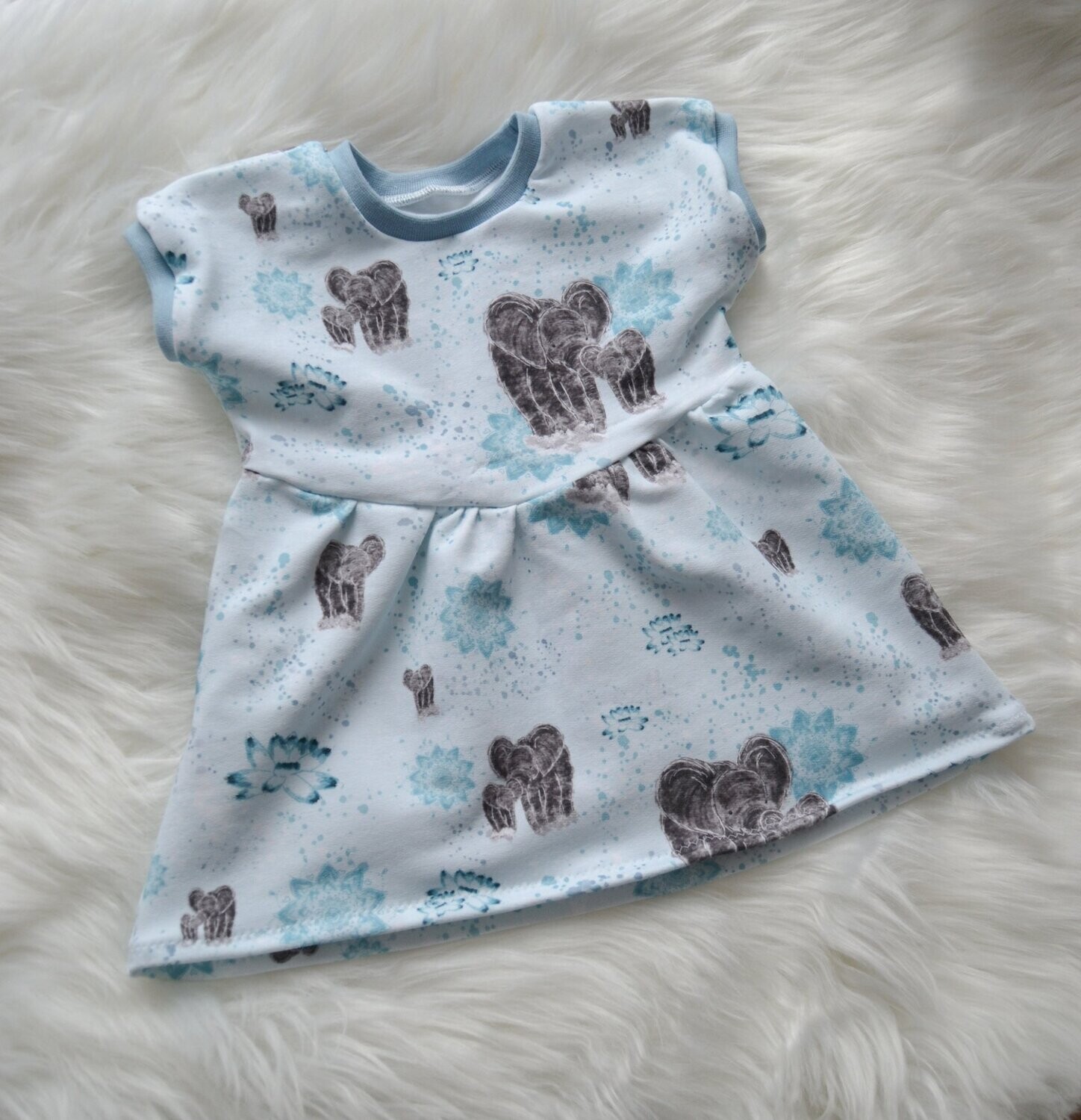 Kleid Eddi Elefant Gr.68
