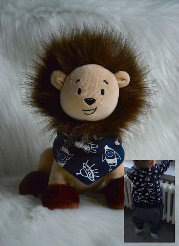 Kuscheliger Freund mit Halstuch aus Babykleidung