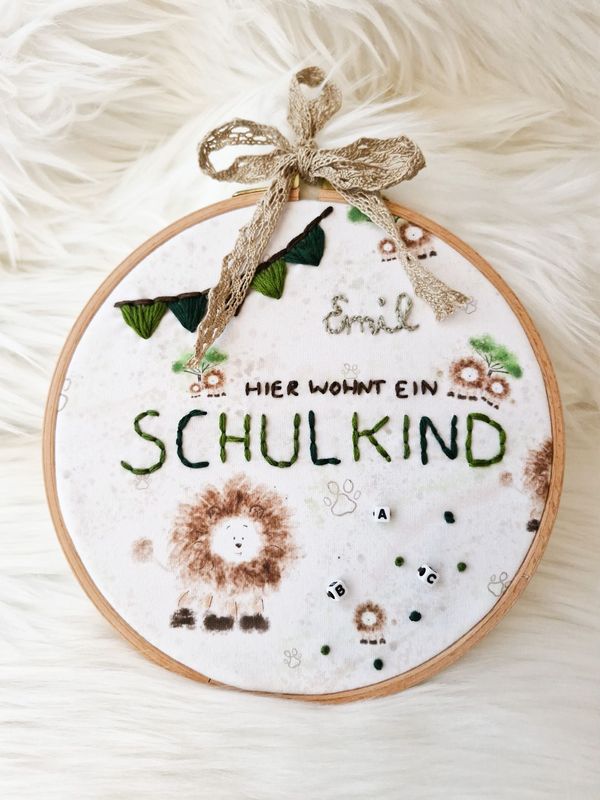 Stickrahmen - Hier wohnt ein Schulkind