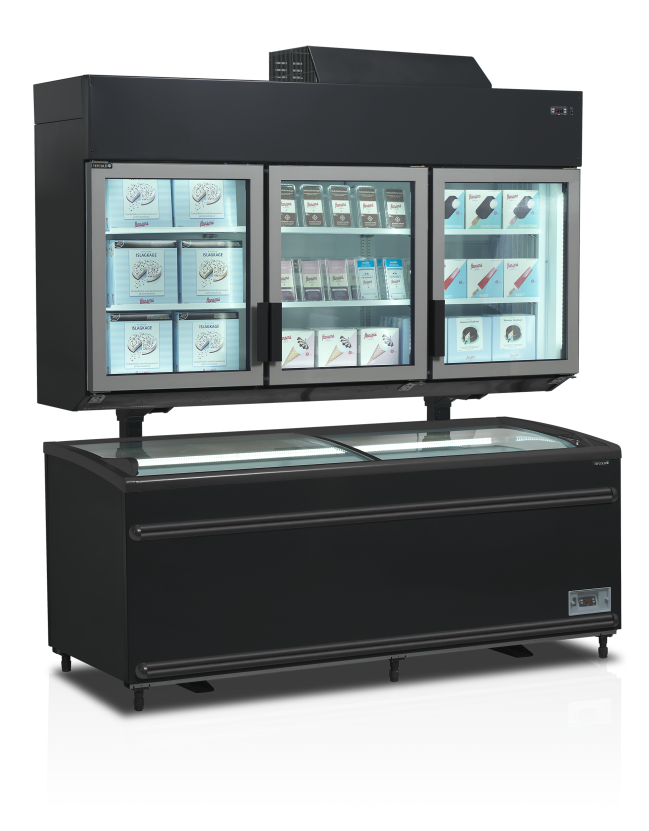 Zwarte supermarktvriezer, wand 2100 x 745 x 2430