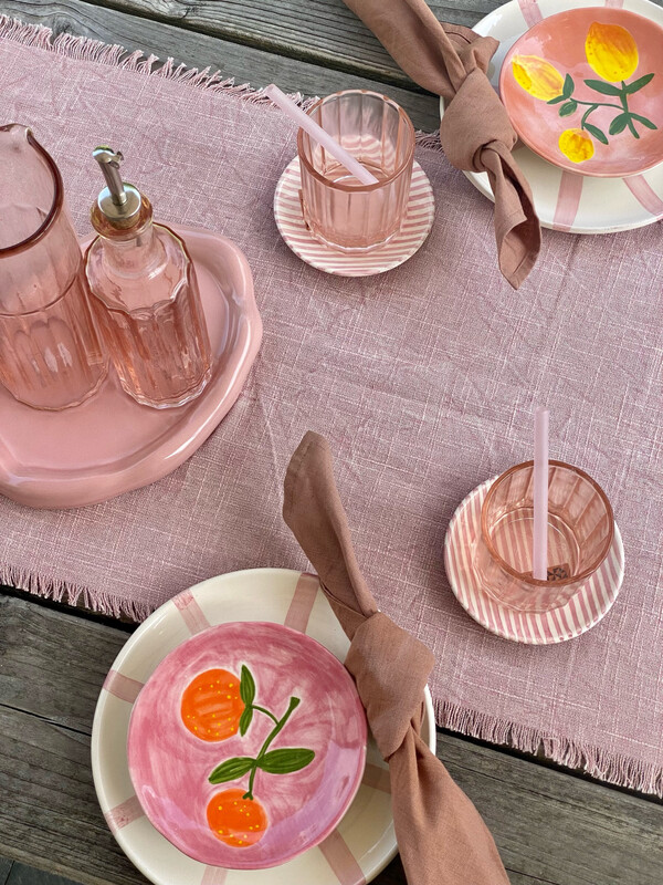 SUMMER PINK TABLE