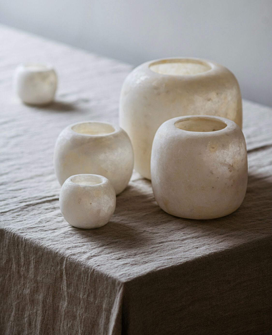 Alabaster theelichthouder rond wit