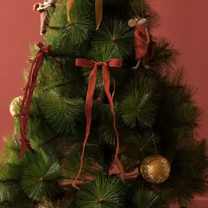 Set van 12 fluwelen strikken