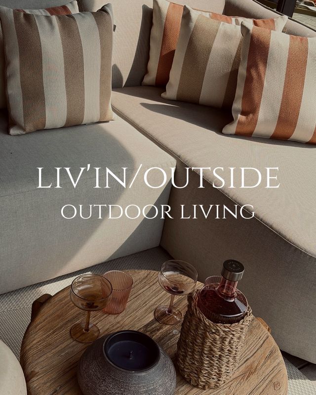 OUTDOOR LIVING