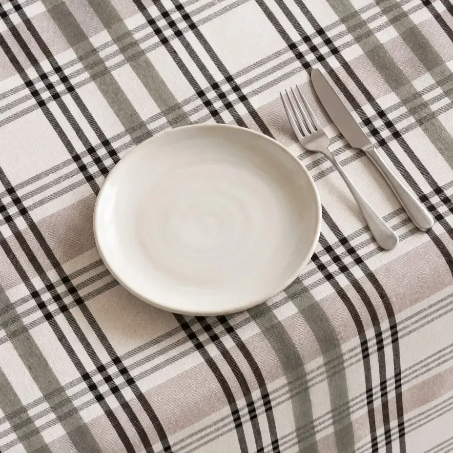 Tafelkleed vlekbestendig geruit 300cm