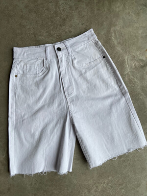 Bermuda jean blanca