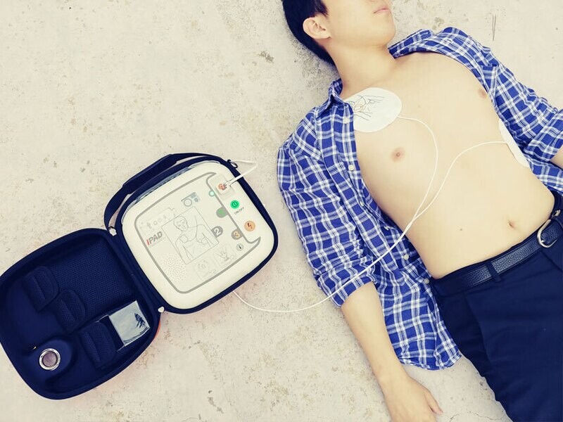 iPad CU-SP1 DEFIBRILLATOR - AED - GB,FR,IT,ES,DE,PL,US,JP,KR,Arabic specify language with order