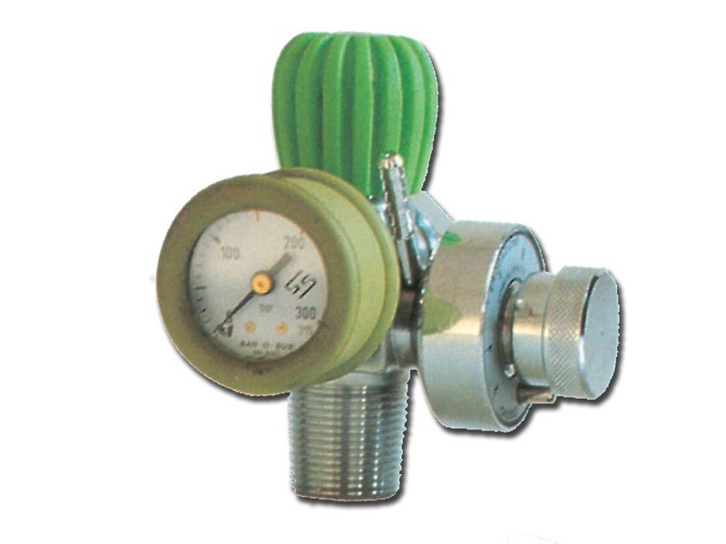 INTEGRATED REDUCER with valve - UNI for 5/7 litres cylinders