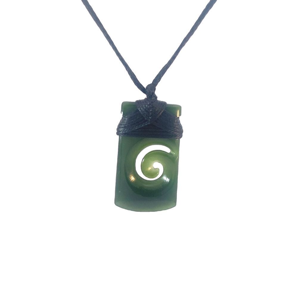 Toki  with Koru- Kahurangi Pounamu