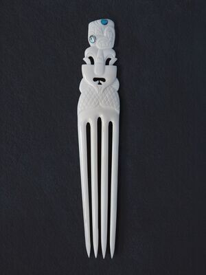 AB30 Hand Carved Bone Carving Heru Tiki