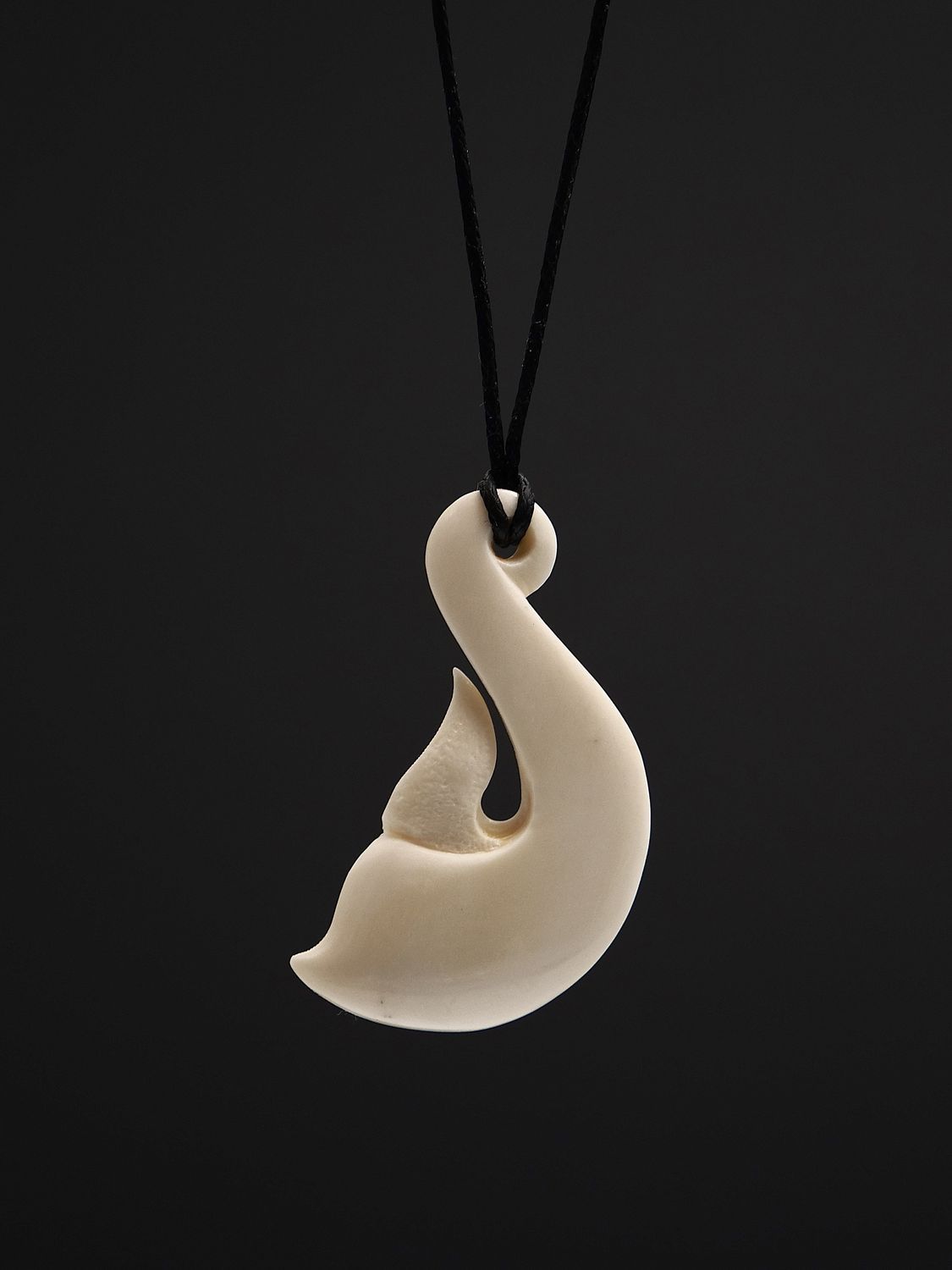 Hand Carved Bone Carving Hei Matau (Hook)