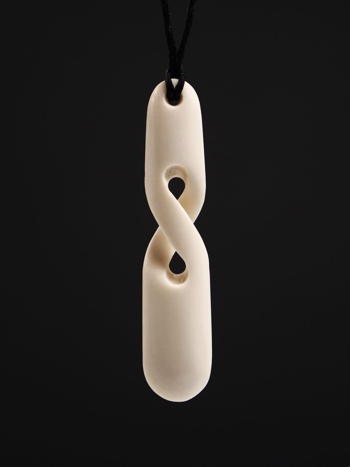Hand Carved Bone Carving Pikorua (Twist)