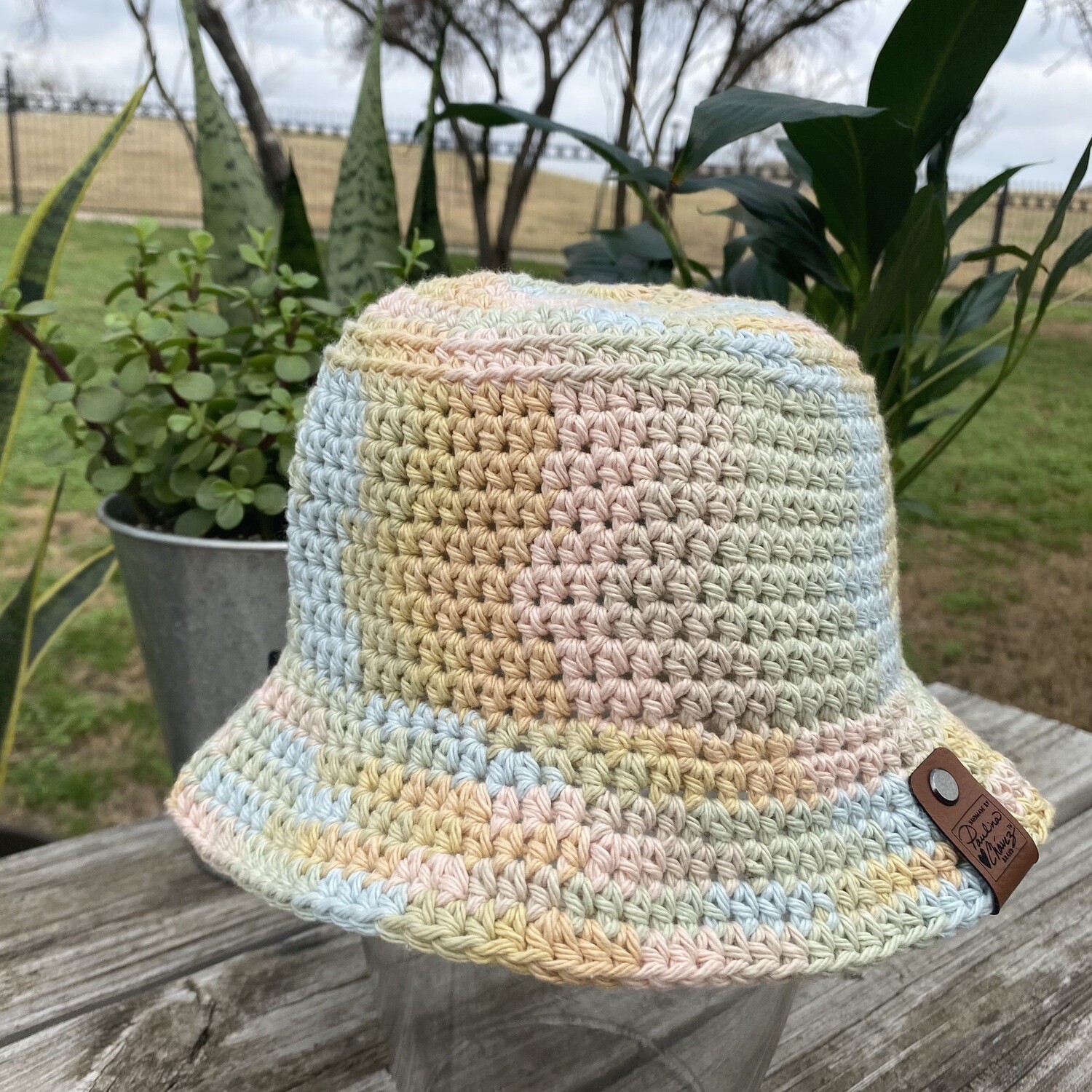 Crochet Bucket Hat - Cotton Candy