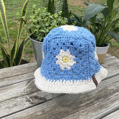 Crochet Bucket Hat-Blue Daisy