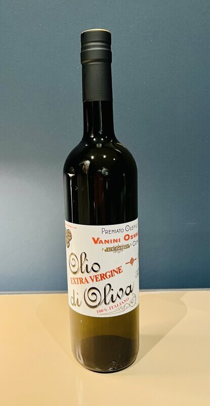 Osvaldo VANINI Olivenöl 0,75 Liter Ein Olivenöl der Extraklasse! Kaltgepresst, extra-vergine, säurearm. Seit mehr als sechs Generationen produziert die Familie VANINI dieses köstliche Olivenöl! Osvaldo VANINI Olivenöl 0,75 Liter Ein Olivenöl der Extraklasse! Kaltgepresst, extra-vergine, säurearm. Seit mehr als sechs Generationen produziert die Familie VANINI dieses köstliche Olivenöl!