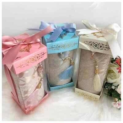 Quality Gift Box Include Prayer mat and Tasbeeh Ideal for all occasions or Eid gifts