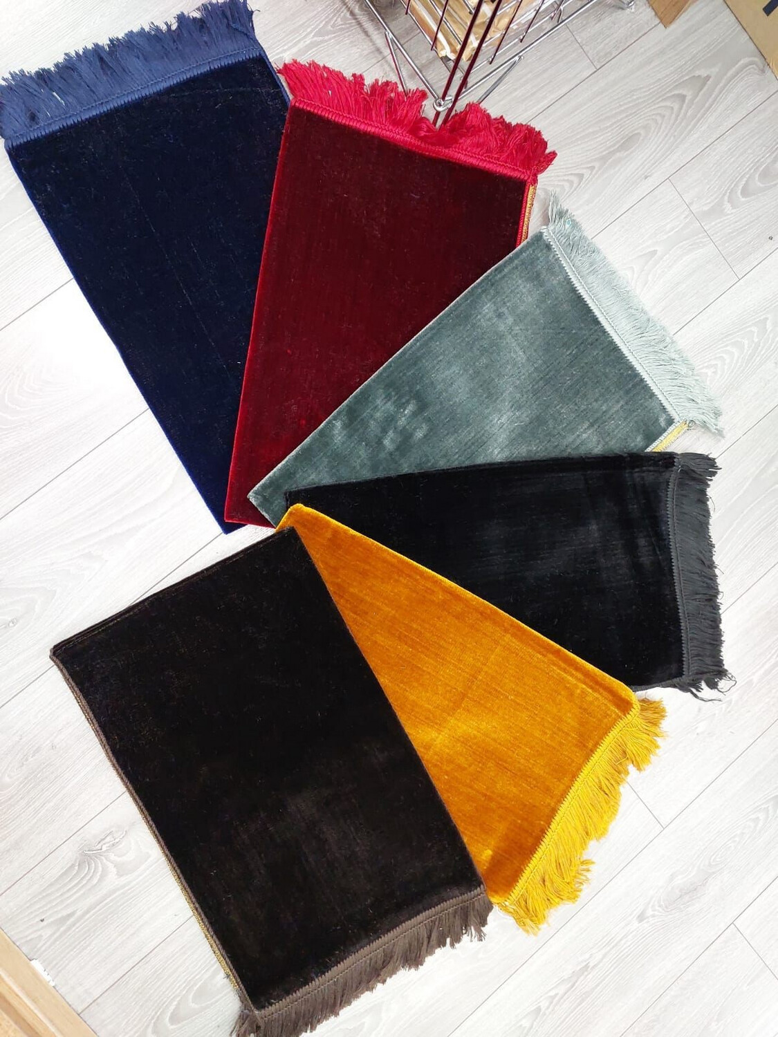 Quality Islamic plain prayer mat, rug, janamaz, Salat mat different colours RRP9, Colour: Grey