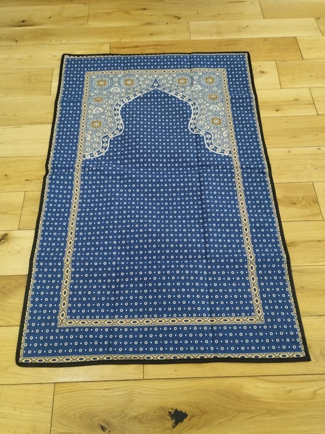 A portable large Prayer Mat can be folded to be a shoulder bag with a side pocket, Colour: Navy