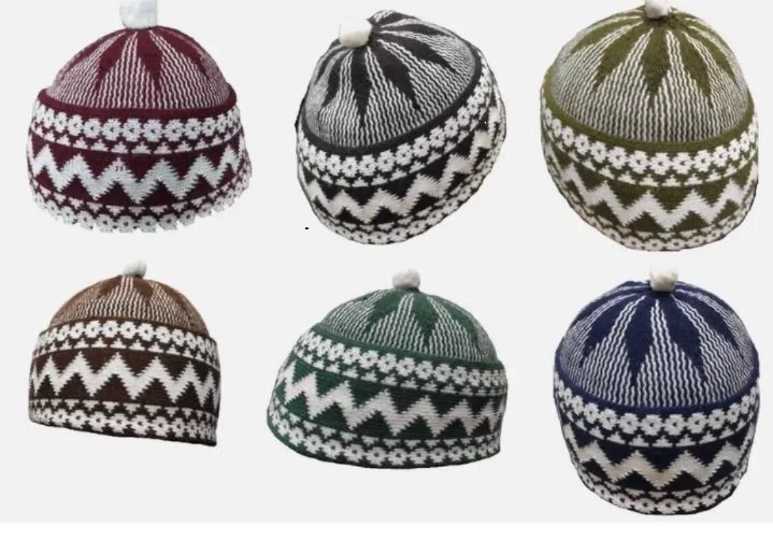 Zigzag Haji Wool Men Cap Islamic Prayer Hat Topi Kufi with White Ball, Colour: Black