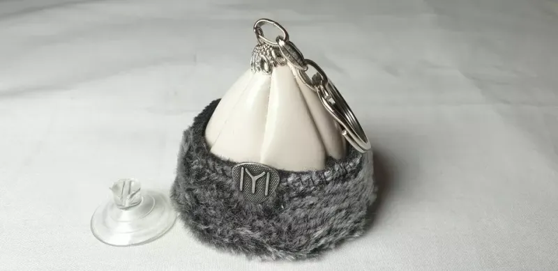 Iyi Kayi Tribe Ertugrul &amp; Usman Hat Key Ring Car Hanger Leather &amp; Fur RRP£10