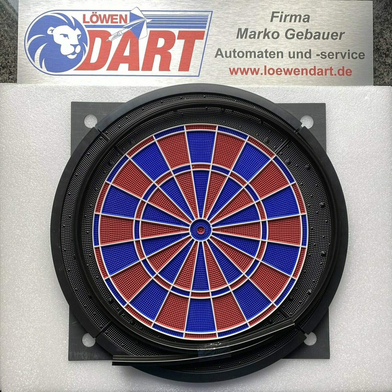 Original Löwen Dart Komplett-Set Z213000-1