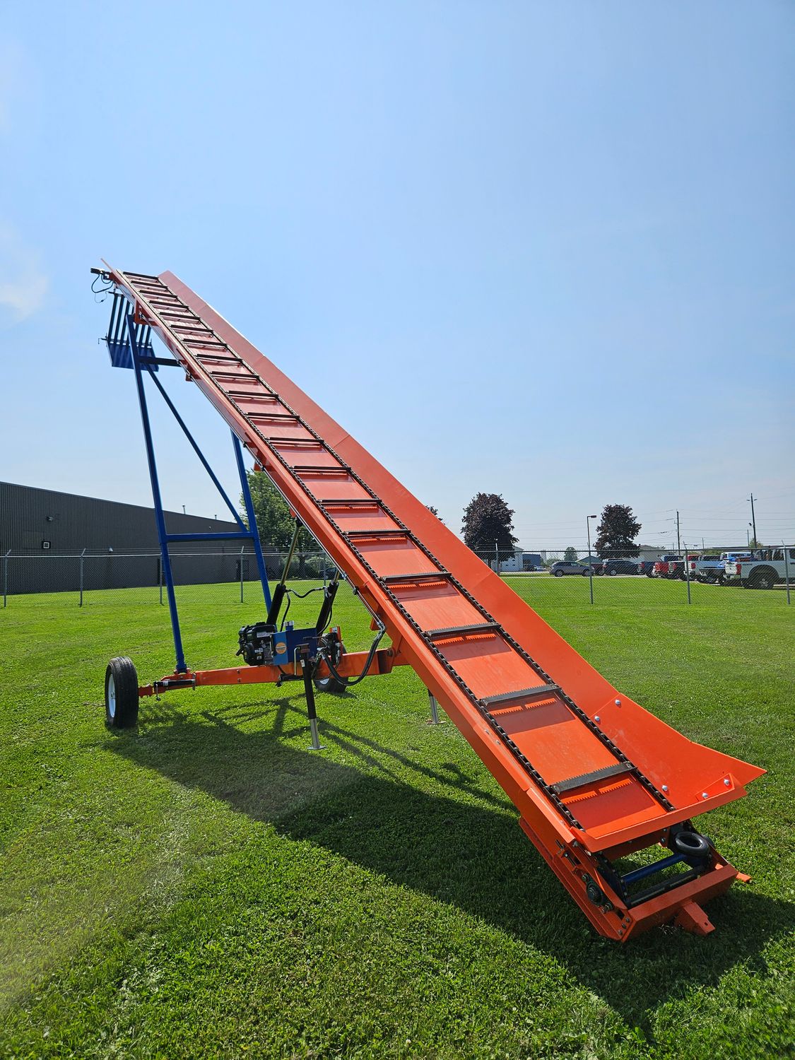 Eastonmade STK40 Firewood Conveyor