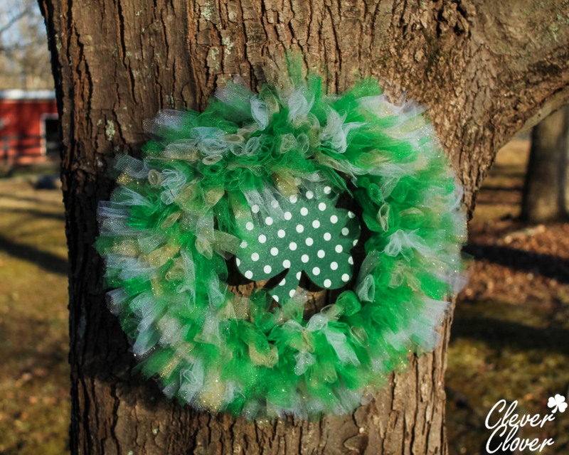 St. Patrick&#39;s Day Wreath, Green and Gold Wreath, Clover Tulle Irish Wreath, Three Leaf Clover, Fluffy Tulle St&#39; Paddy&#39;s Day Lucky Wreath