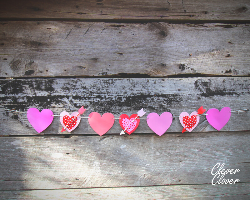Heart Banner, Valentine&#39;s Day Banner, Heart Garland, Valentine Party Decoration, Arrow Hearts, Red, Pink, White Galentines Day Decor xoxo