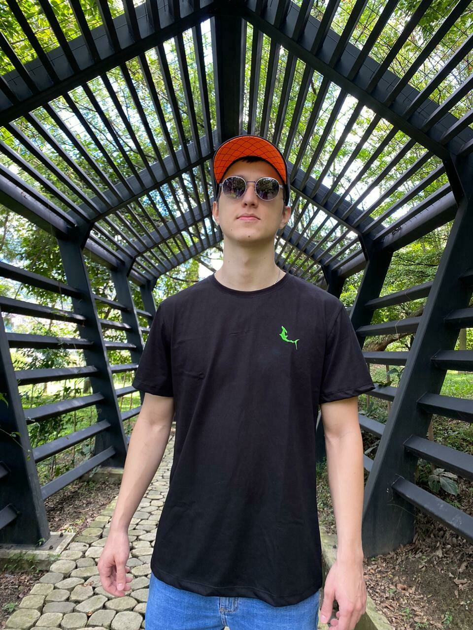 Camiseta Básica Negra