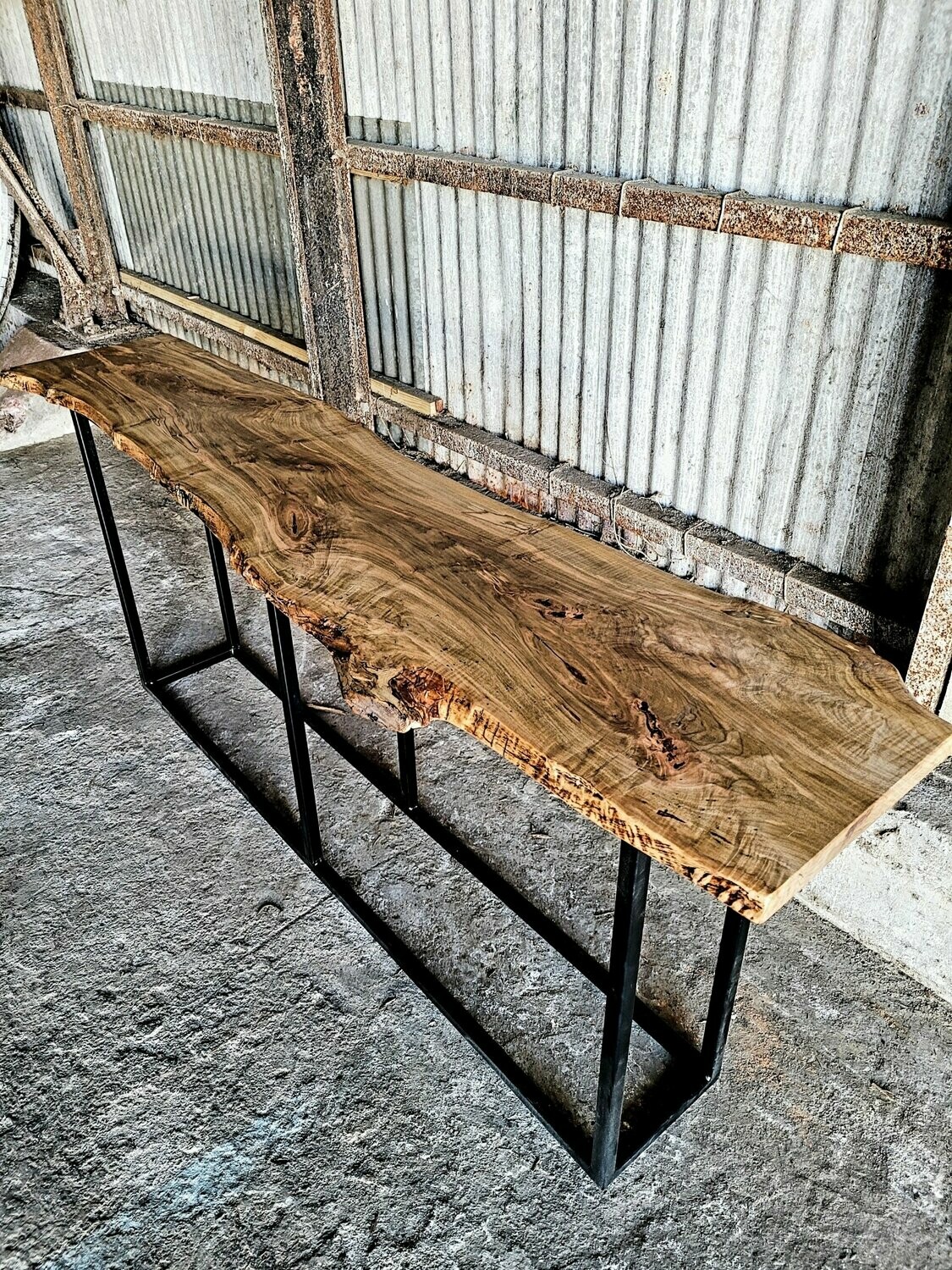 Live Edge Sofa / Entry Table